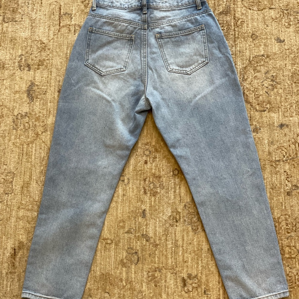XS Fun distressed high waisted jeans.  Wide leg tapered. - Picture 6 of 13